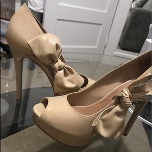 Steve Madden Pumps